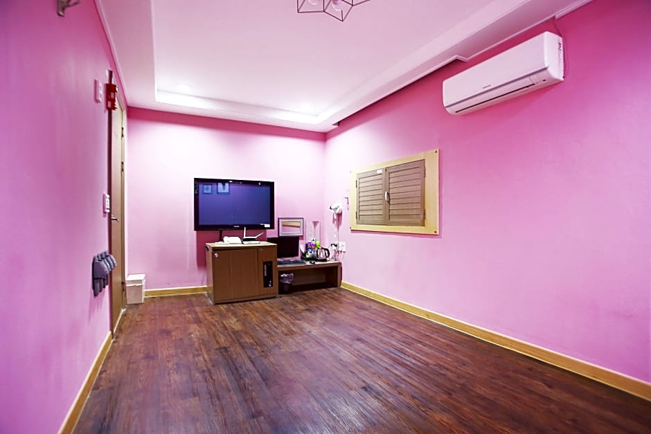 Hotel Mong Chuncheon 78/89