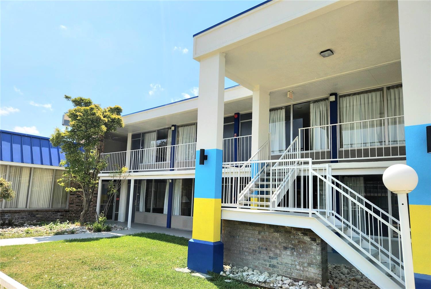 Days Inn by Wyndham Seguin TX 4/27