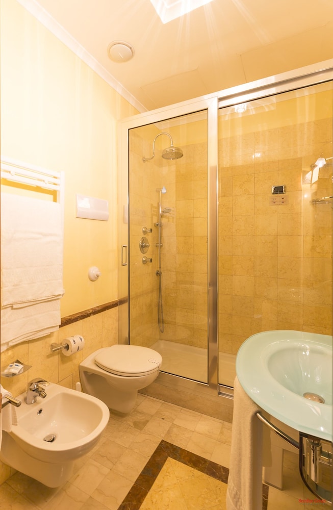 Hotel Giardino Inglese 43/44