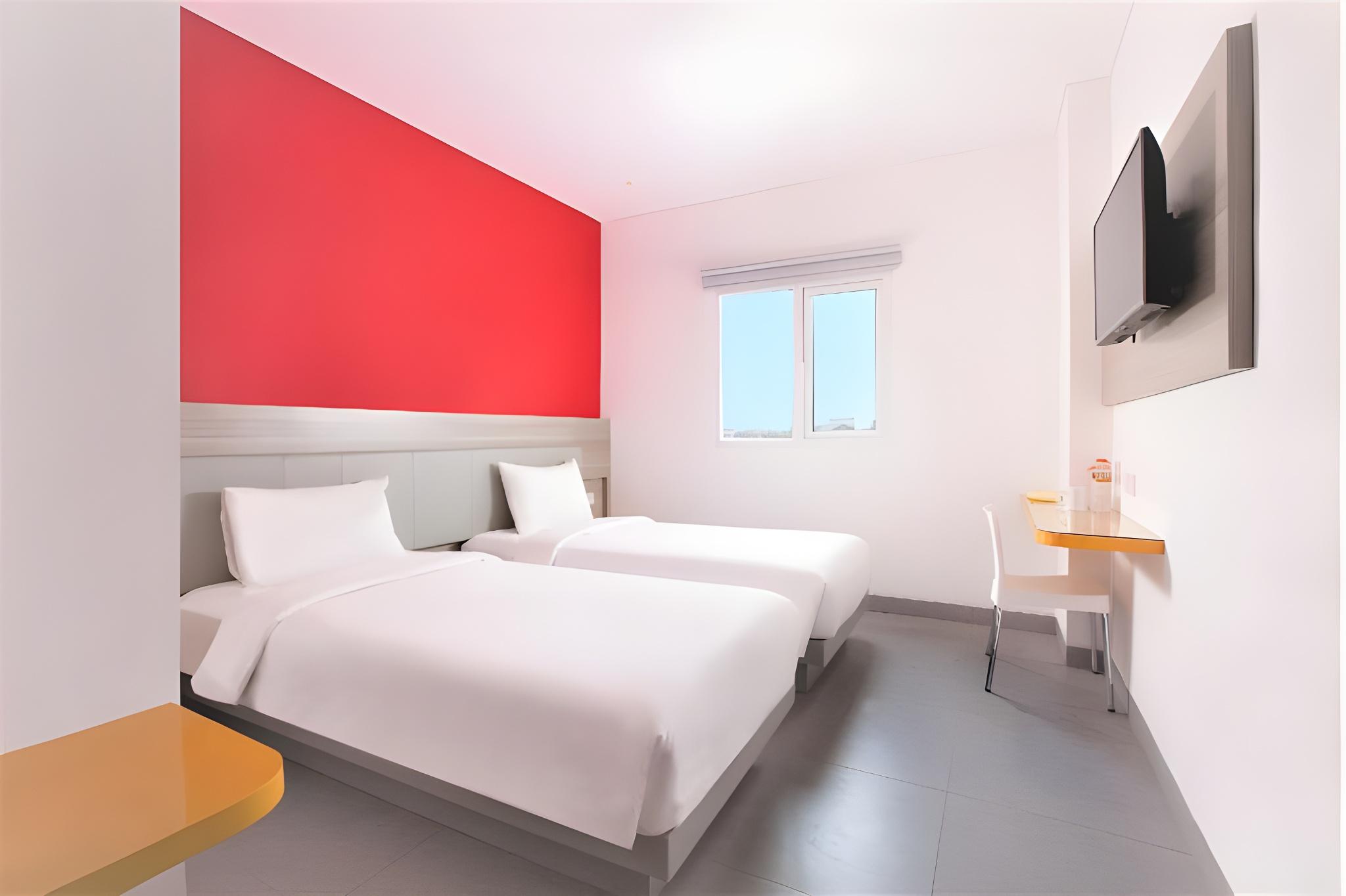 Smart, Twin Beds، Lynn Hotel Serang 2/2