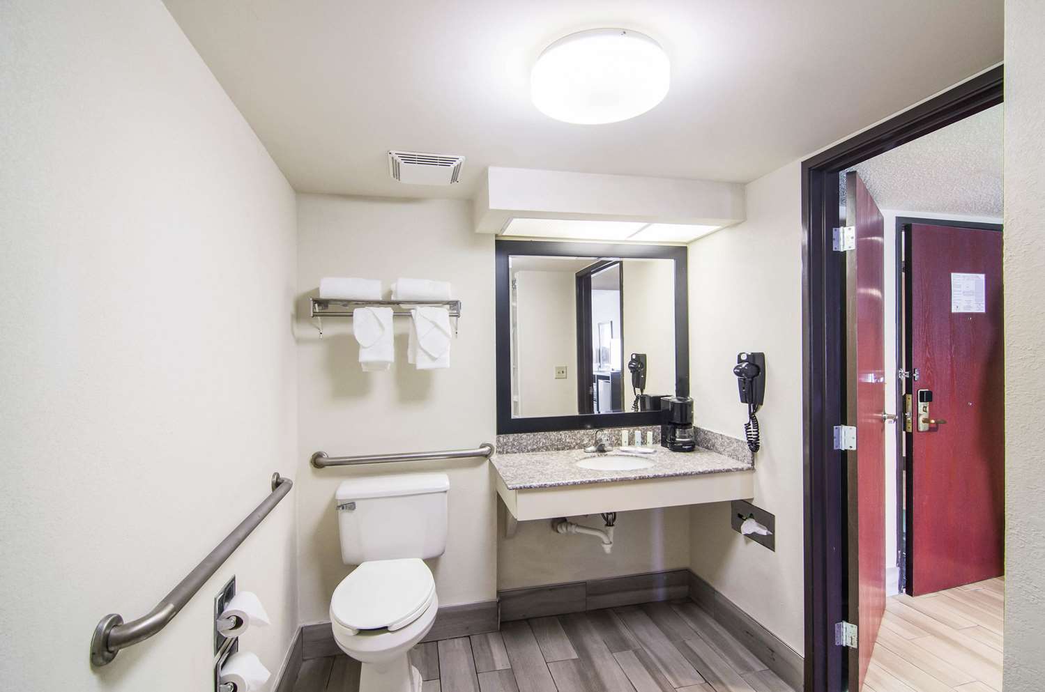 Quality Inn near University of Mobile 50/50