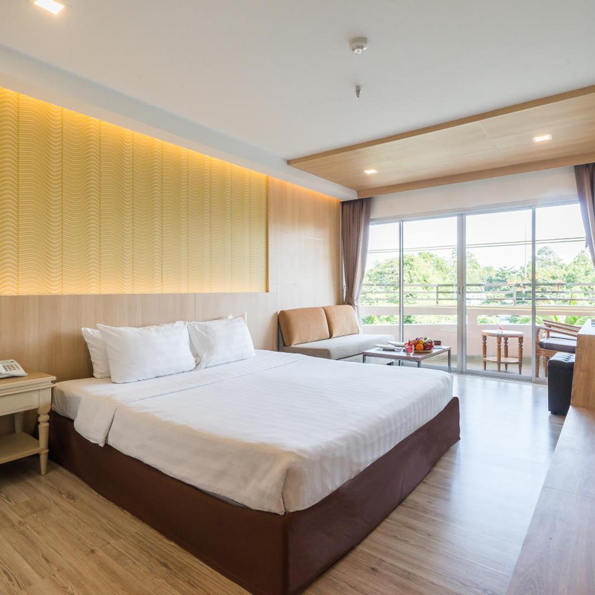 Deluxe, Double Bed, Ocean Building