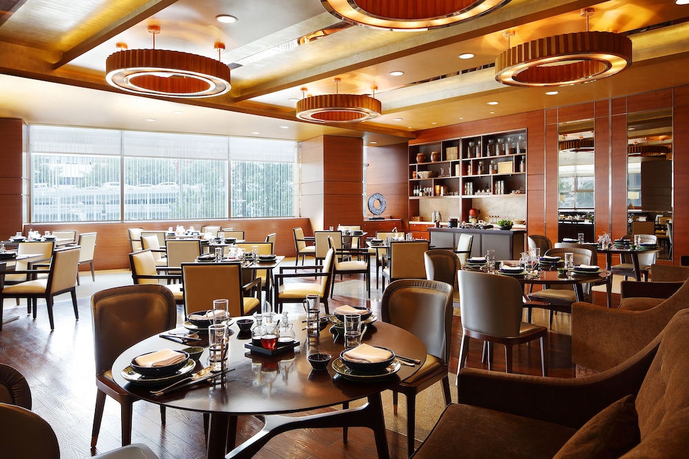 New World Wuhan Hotel 54/70