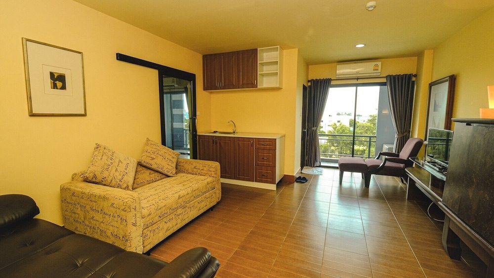 Spm Residence 33/53