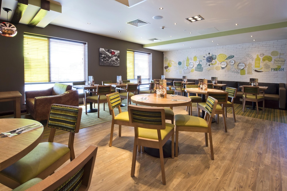 Premier Inn Felixstowe Town Centre hotel 33/40