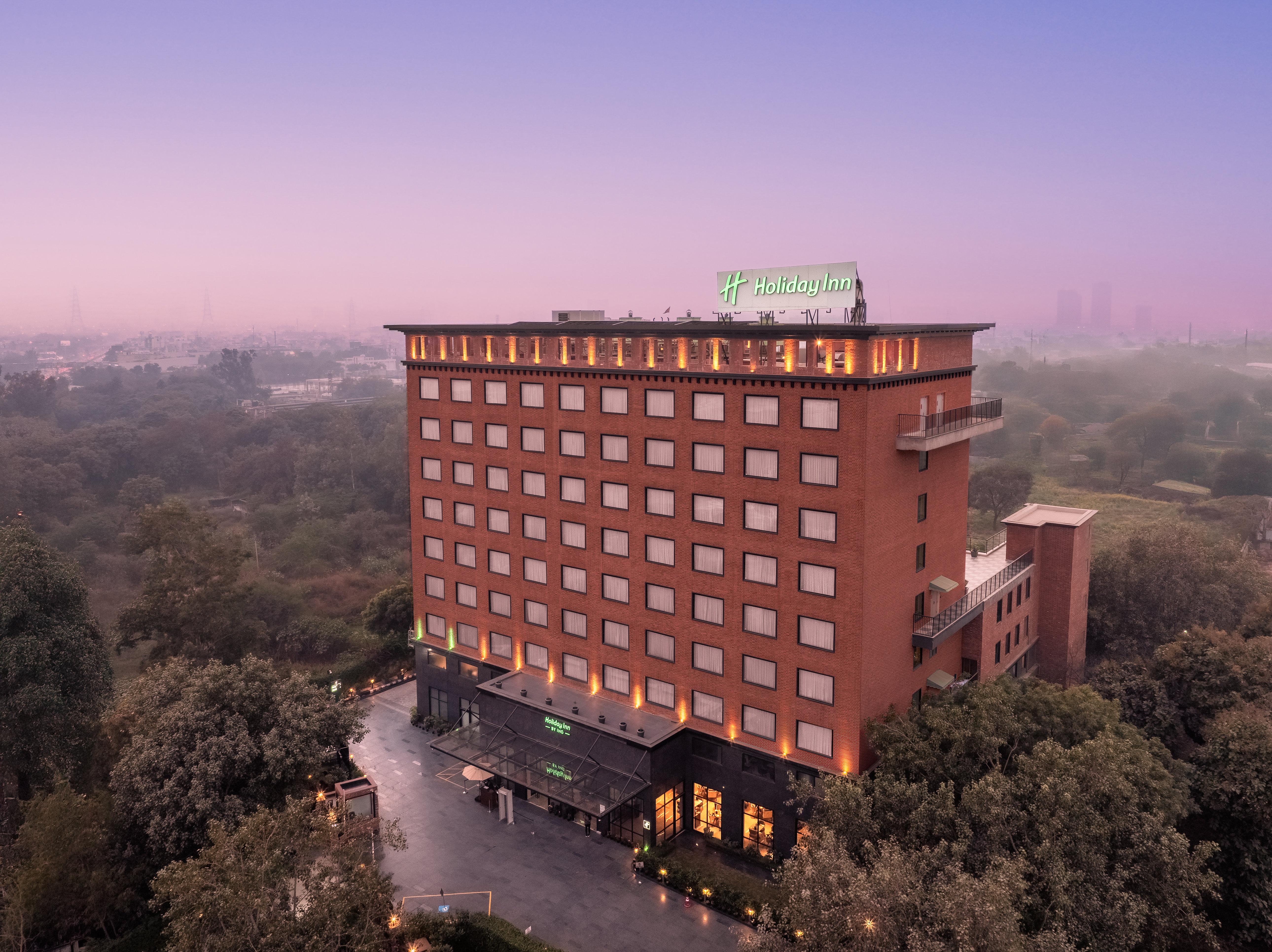 Holiday Inn Gurgaon NH8 2/50