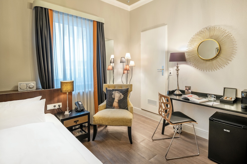 Hotel Wurzburger Hof 50/50