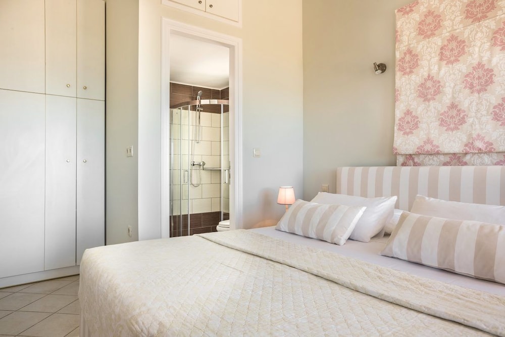 2 BEDROOMS, COMFORT, APARTMENT, SEA VIEW