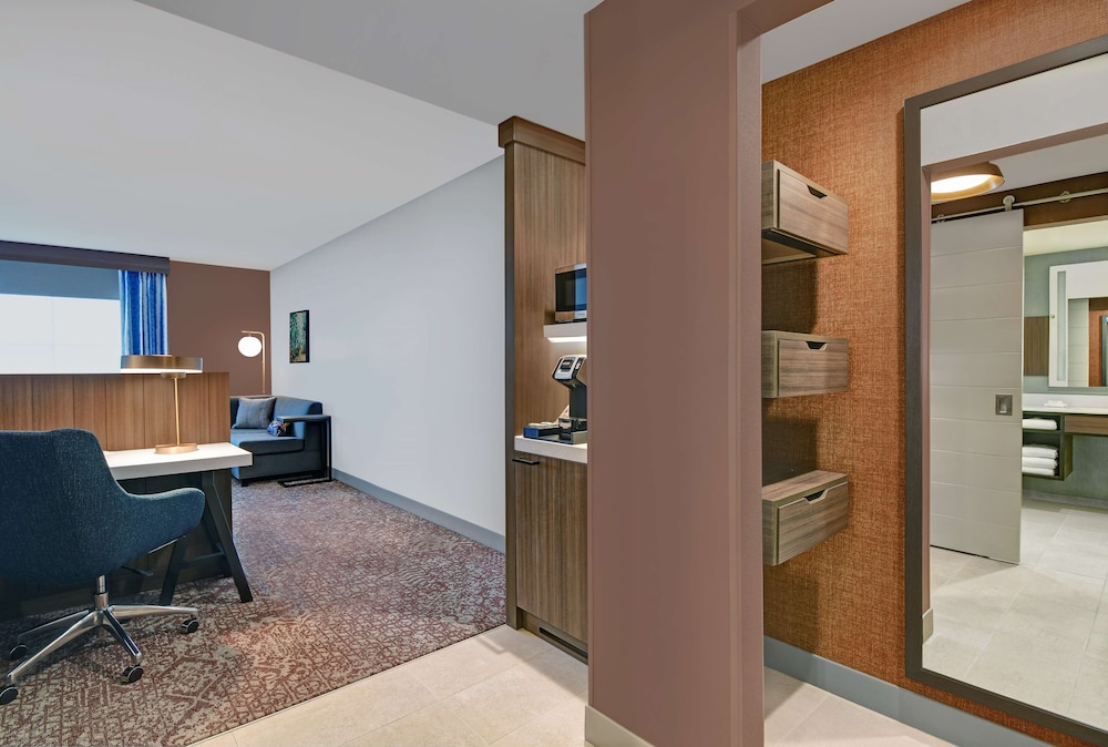 Hilton Garden Inn Madison Huntsville Airport AL 42/45