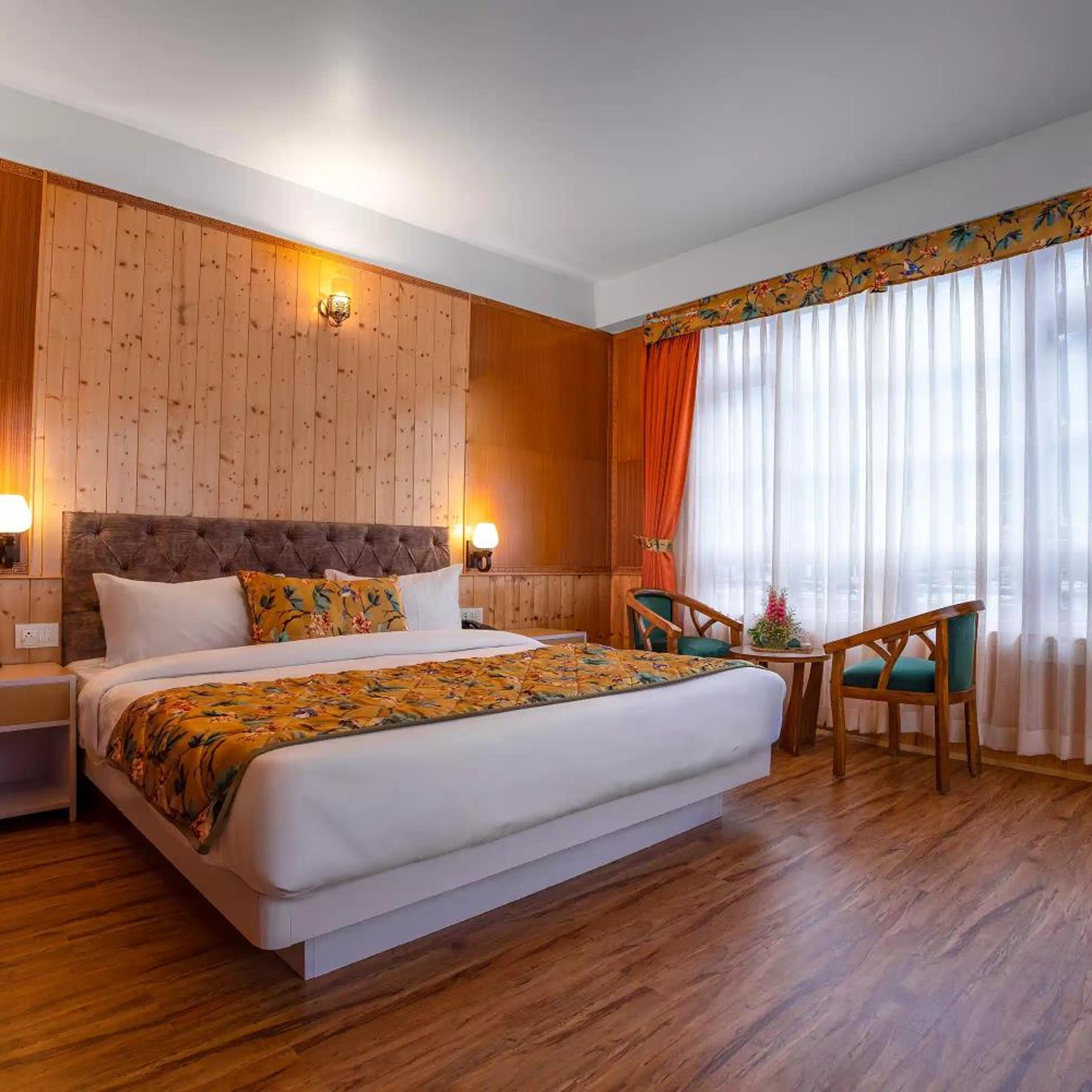 Summit Gangchen Hotel 4/21