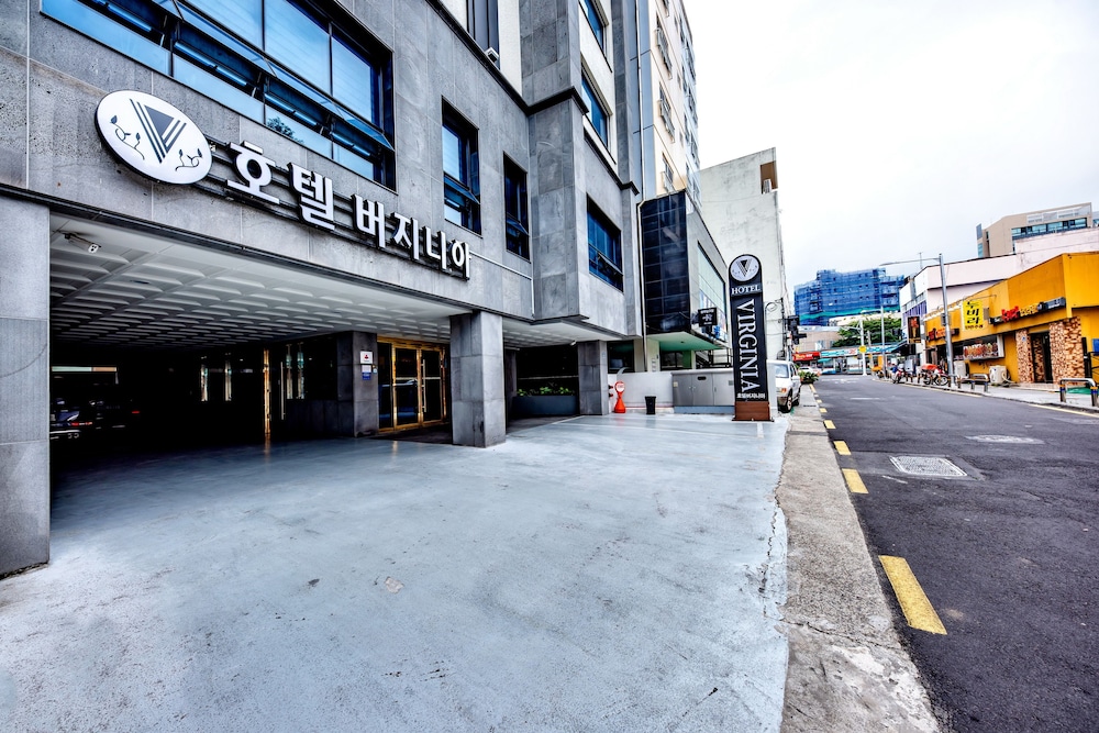 Virginia Hotel 45/50