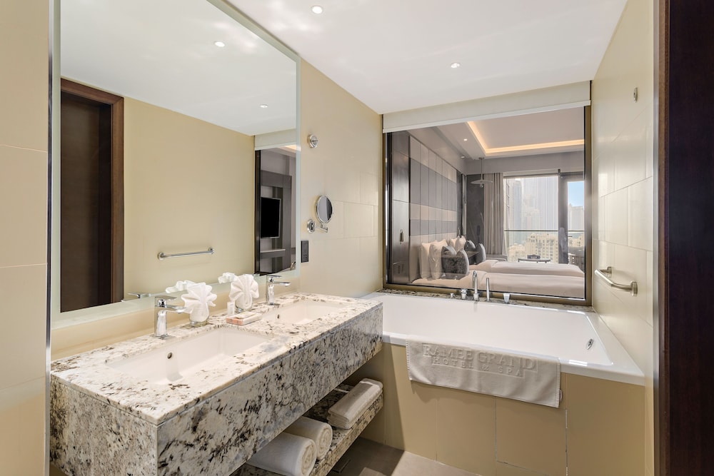 Ramee Dream Hotel Downtown 37/43