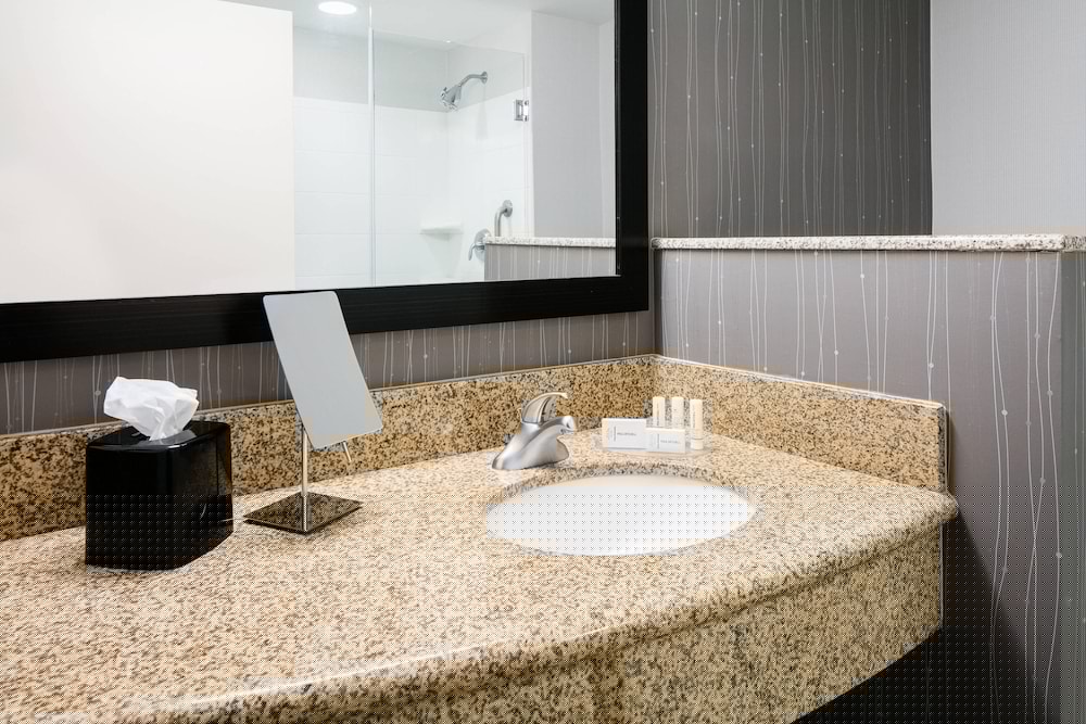 Courtyard Marriott Aksarben Village 49/50