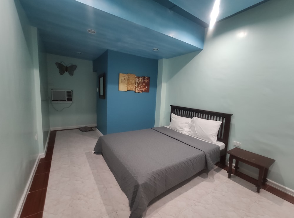 Nikitas Place Hotel 42/52