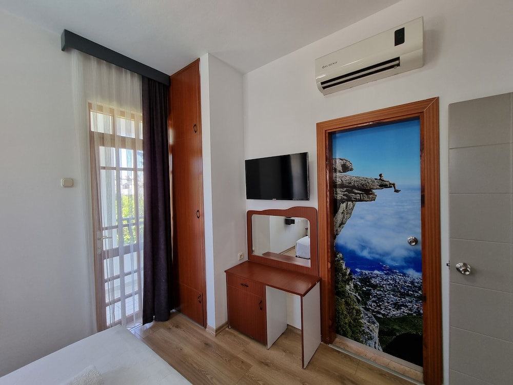Sima Hotel 27/34