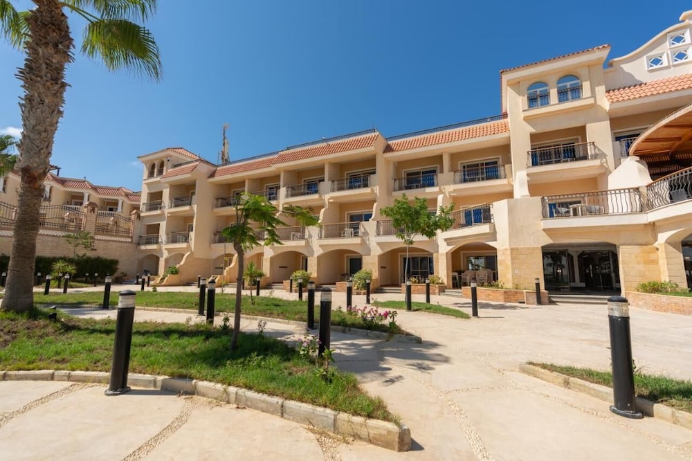 Safir Marsa Matrouh Resort 55/63