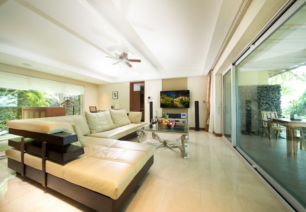 Seaes Hotel & Resort 46/74