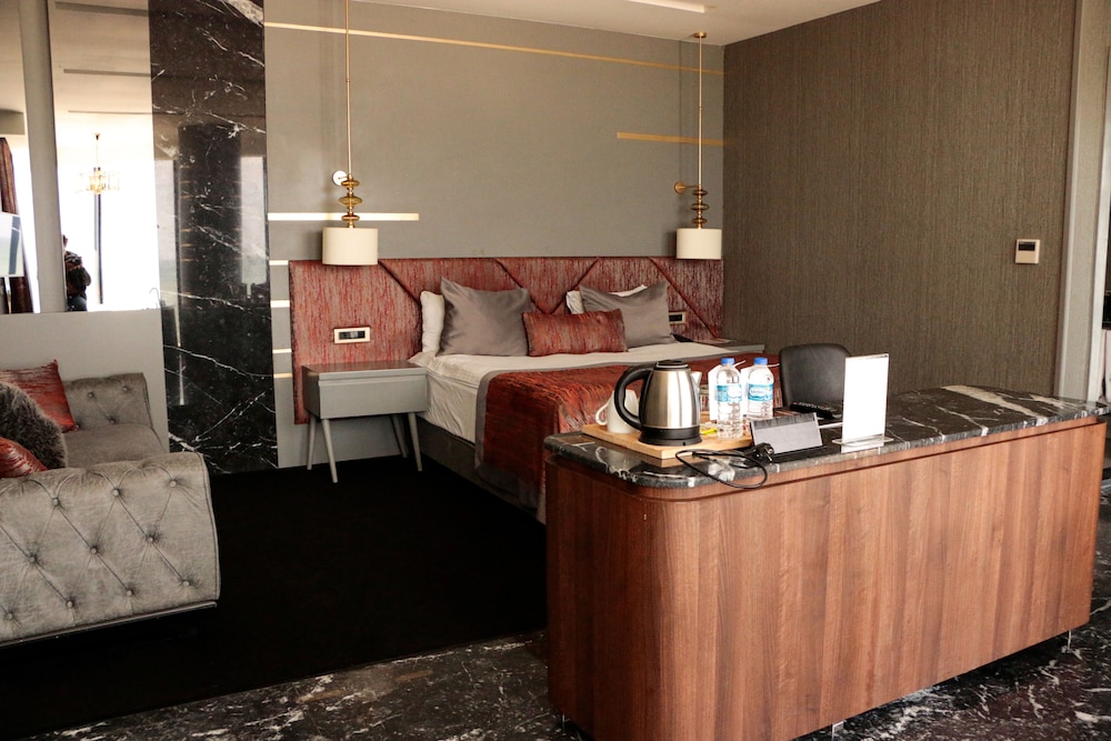 B&C Hotel Spa 4/37