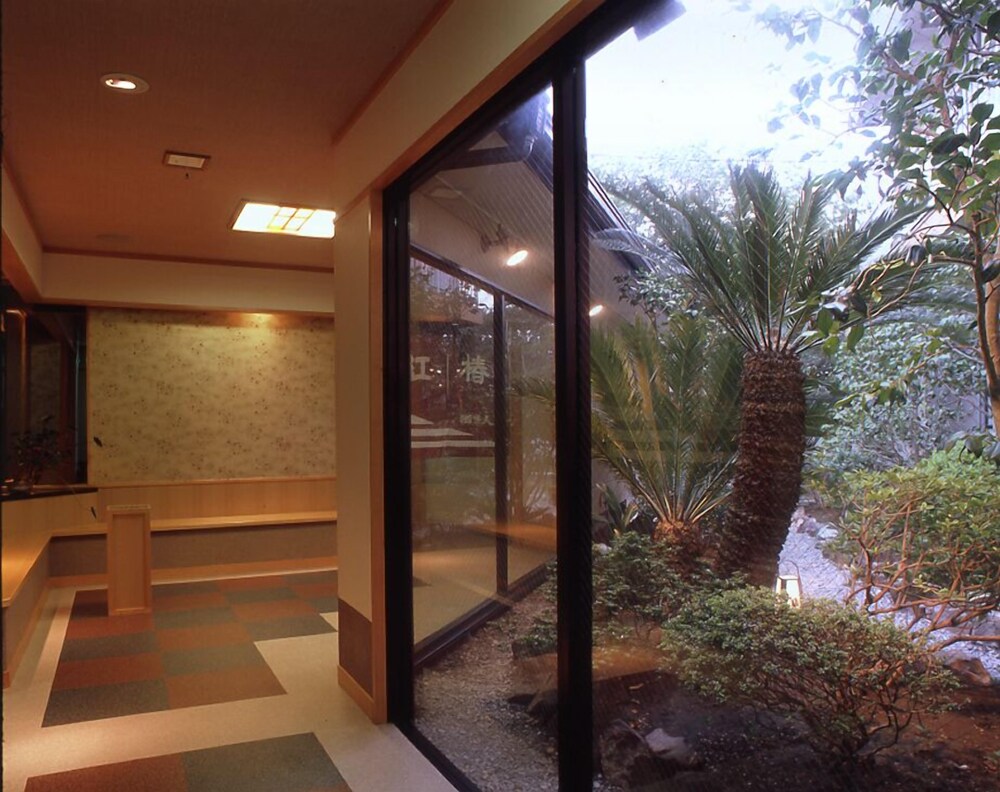 Hotel Shiraiwa 9/20