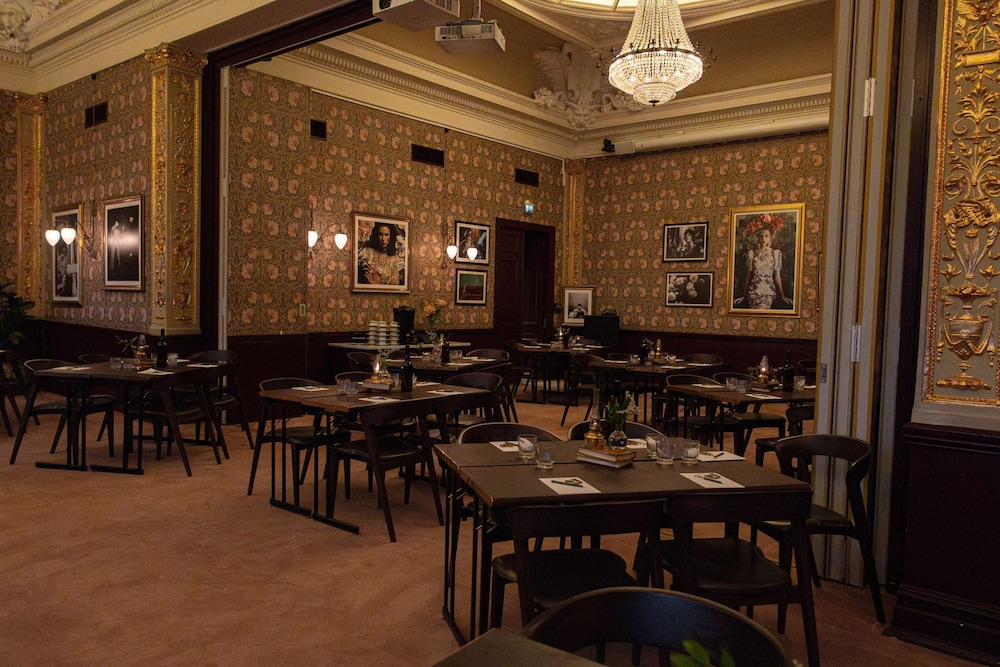 Hotel Pigalle 54/71