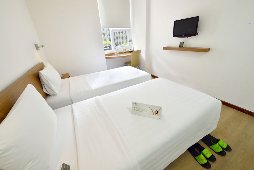 Whiz Hotel Malioboro Yogyakarta 12/48