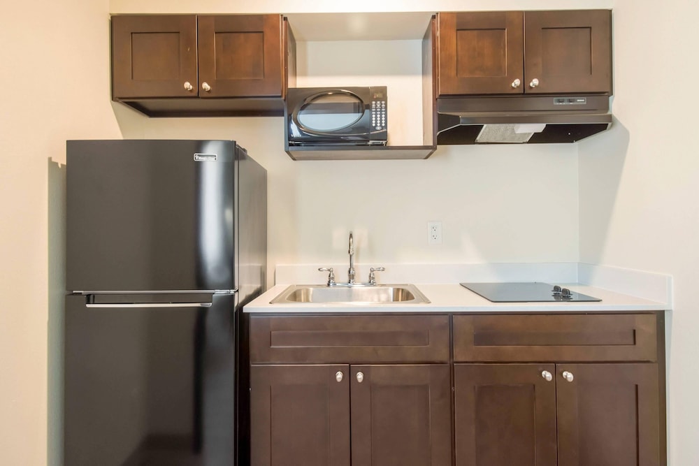 غرفة قياسية بسريرين كوين، Econo Lodge Umatilla Columbia River Area 6/6