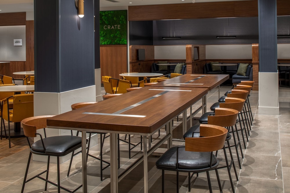 Courtyard by Marriott Olympia 21/32