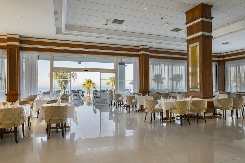 Constantinos The Great Beach Hotel 44/68