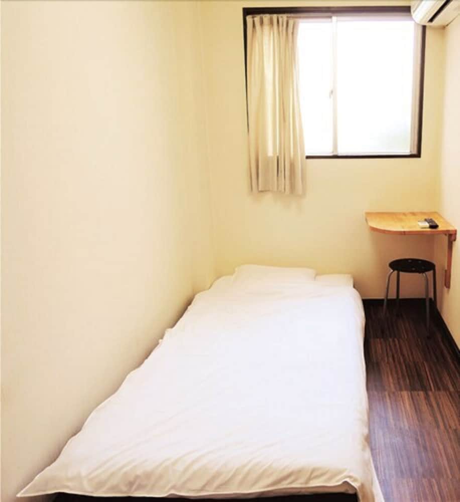 Hotel Lucky 15/45