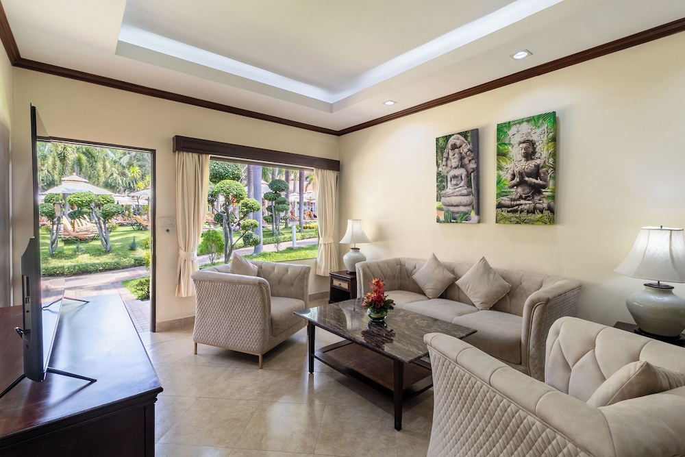 Thai Garden Resort 88/105