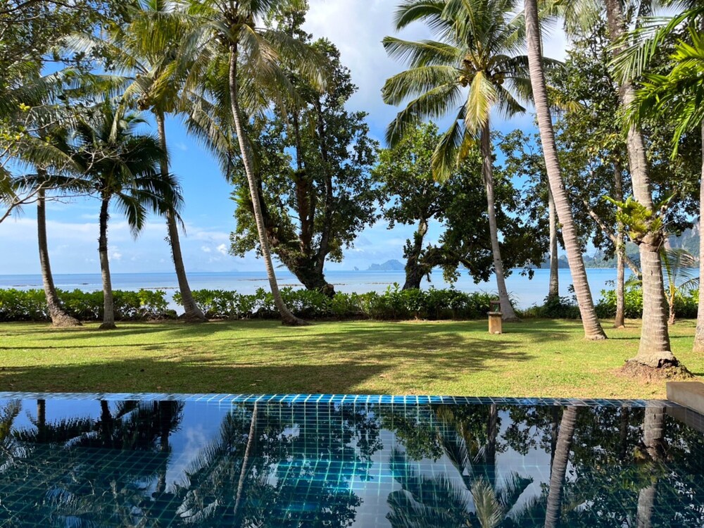 Amatapura Beach Villa 10 48/51