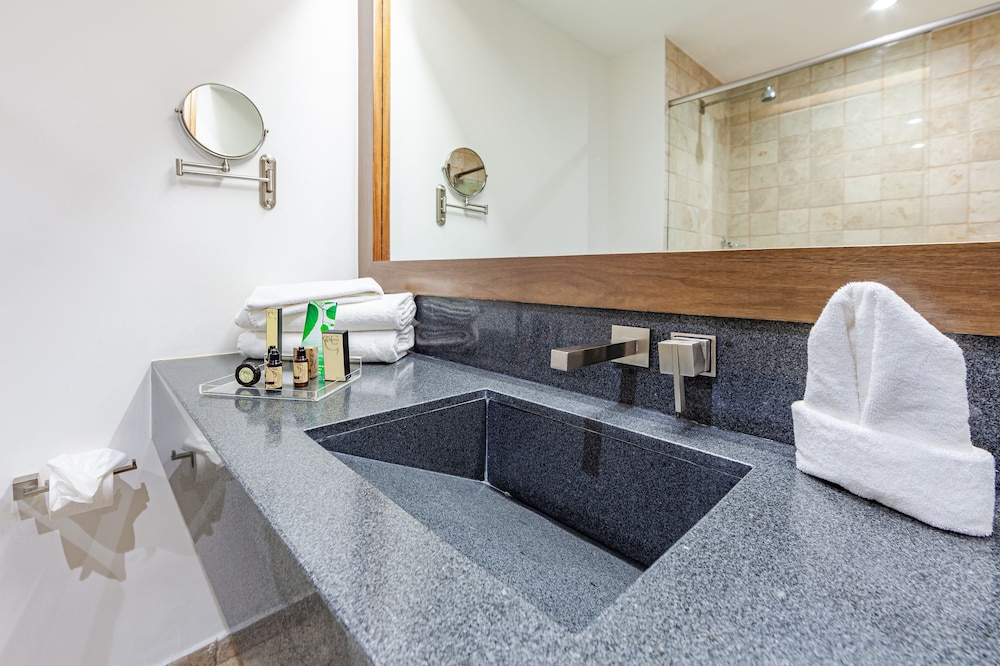 Suites del Angel 46/65