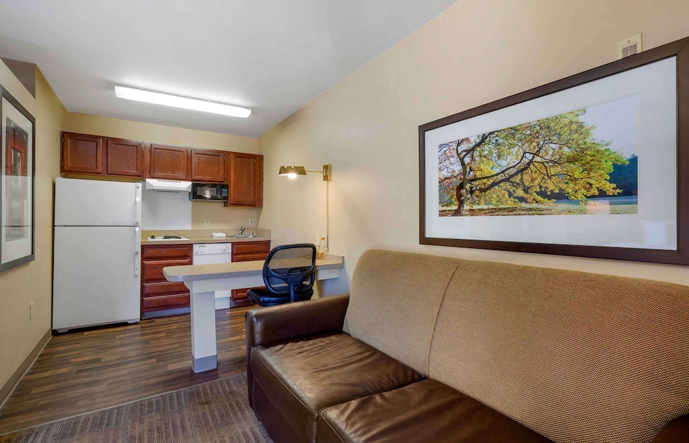 Extended Stay America Phoenix - Chandler - E. Chandler Blvd. 35/51