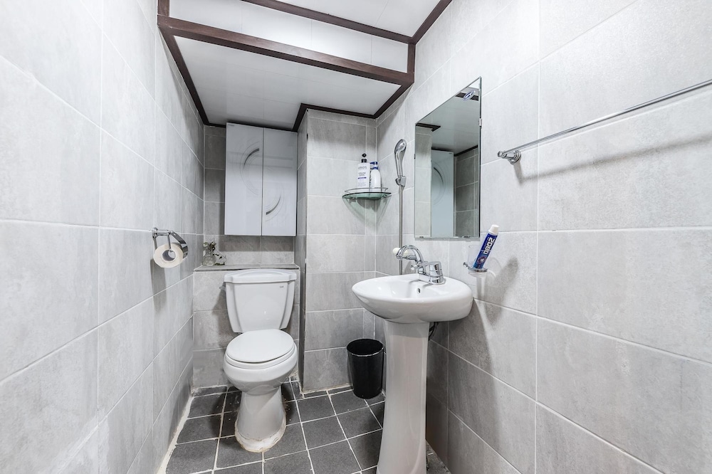 Ganghwa Rodemhouse Pension 48/48