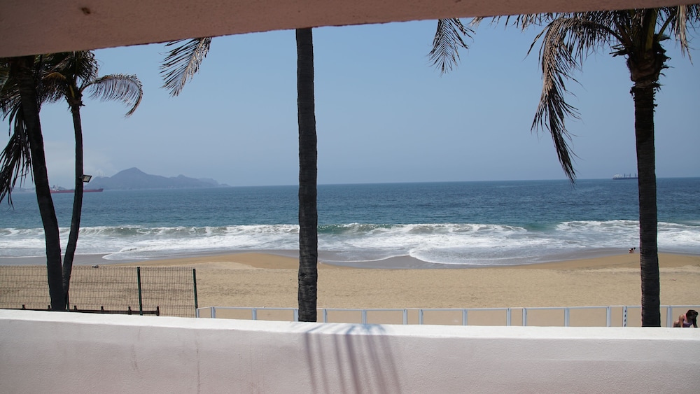 HOTEL MARBELLA 63/71
