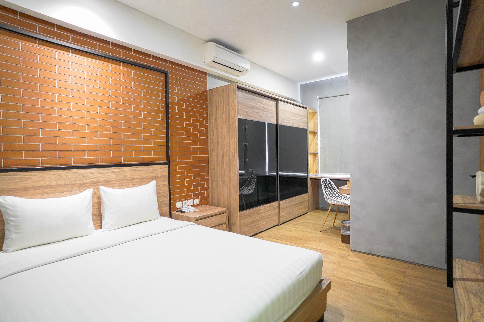 Pavilion, Suite, 1 Queen and 1 Single Bed, Ground Floor