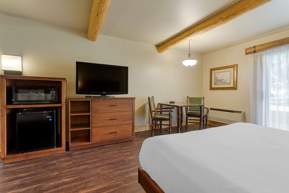 BEST WESTERN PONDEROSA LODGE 11/41