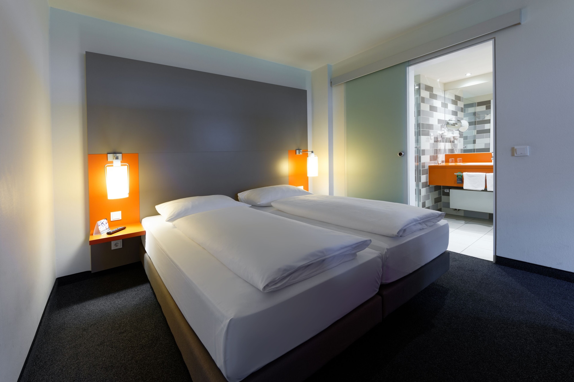 Studio, Double Bed