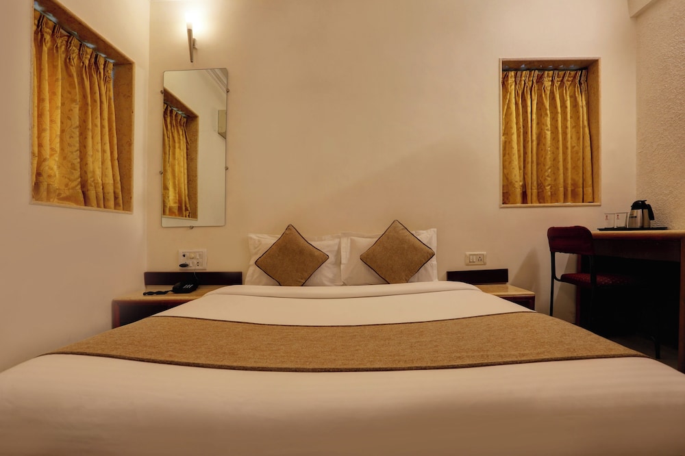 Hotel Accord 38/67
