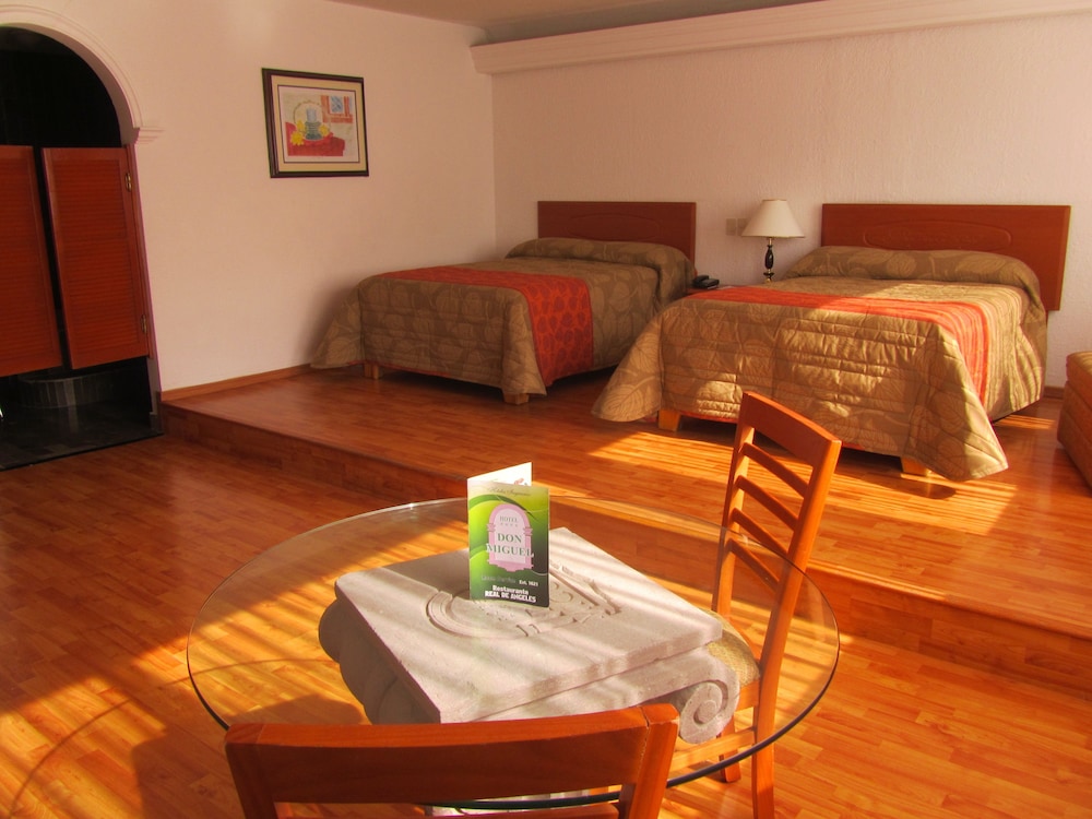 Hotel Don Miguel 49/72