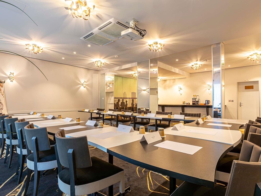 Mercure Paris Place d Italie 58/74