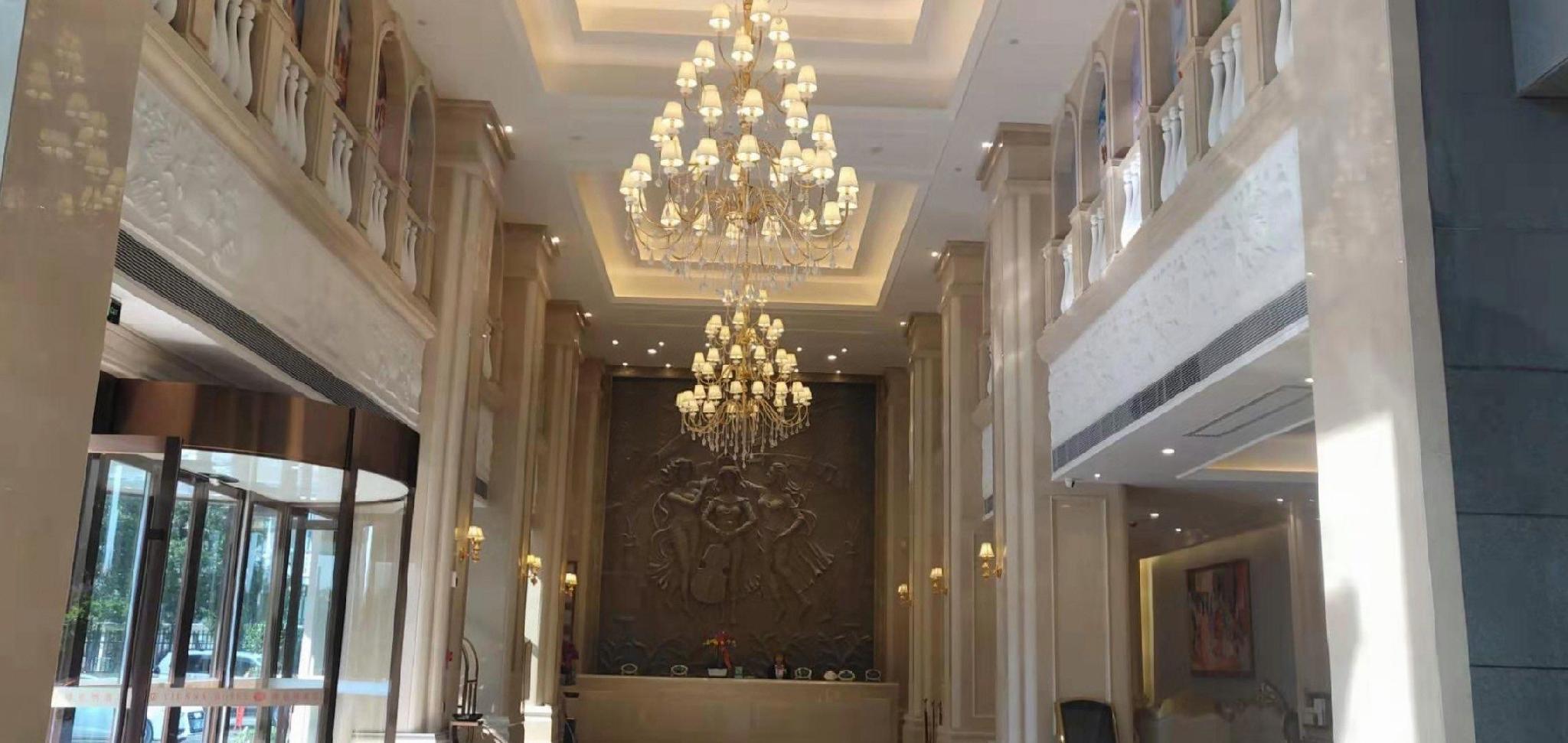 Vienna Hotel (Qujing Railway Station) 18/46
