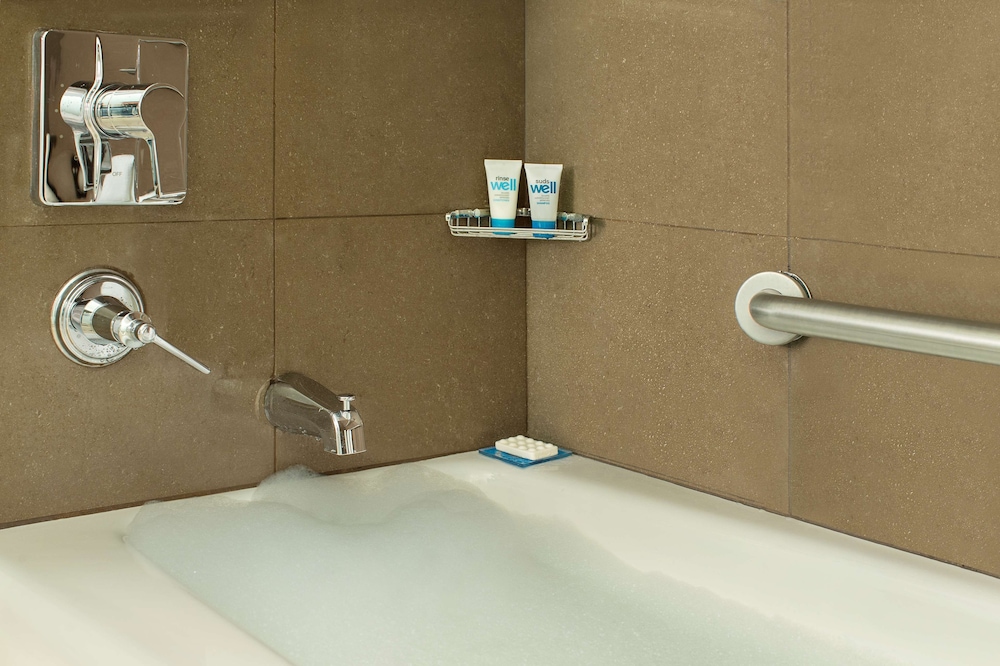 Hyatt House Dallas Frisco 66/67