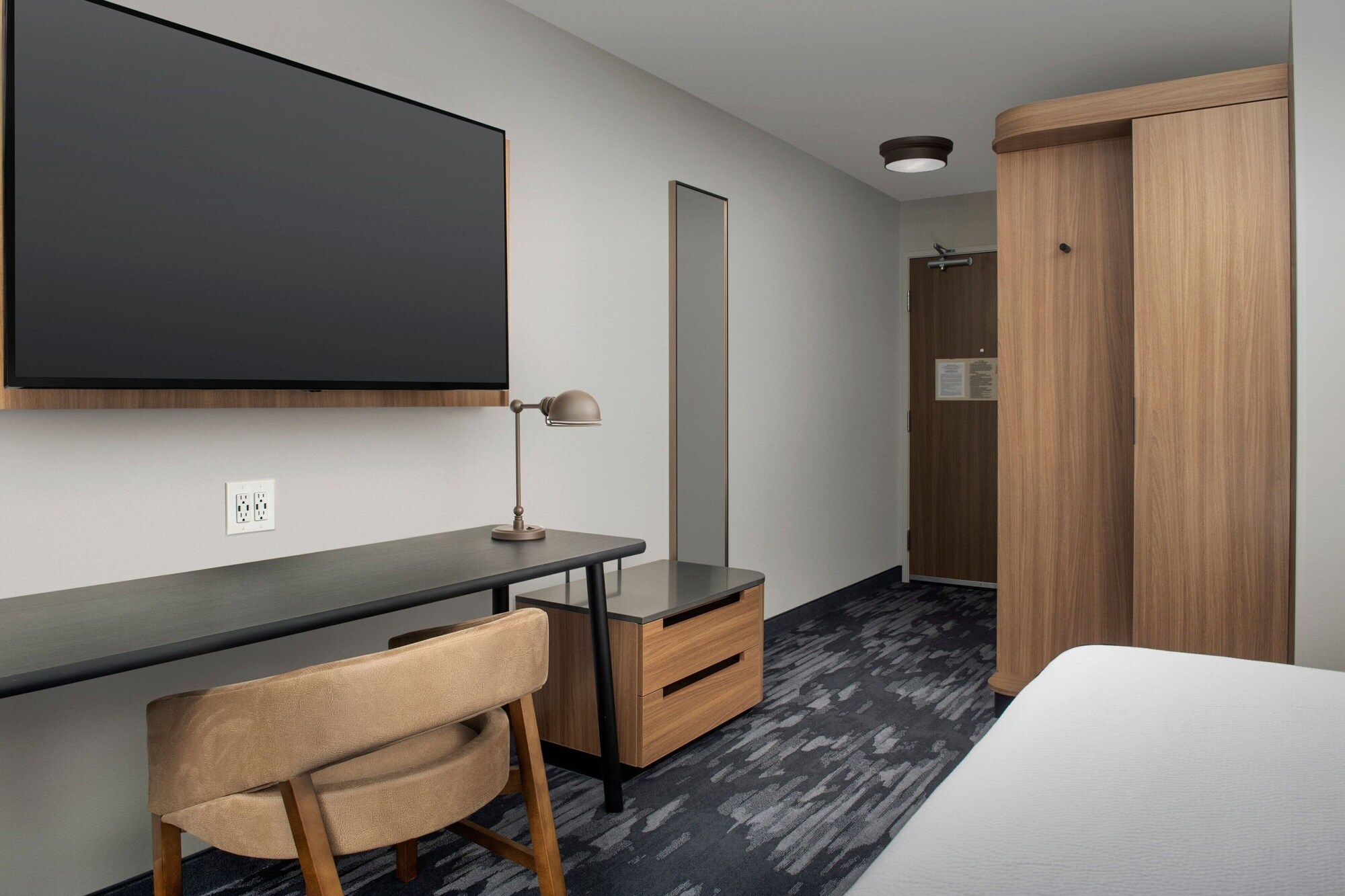 Room, King Bed, Accessible, Fairfield Inn & Suites by Marriott Boise West 2/4