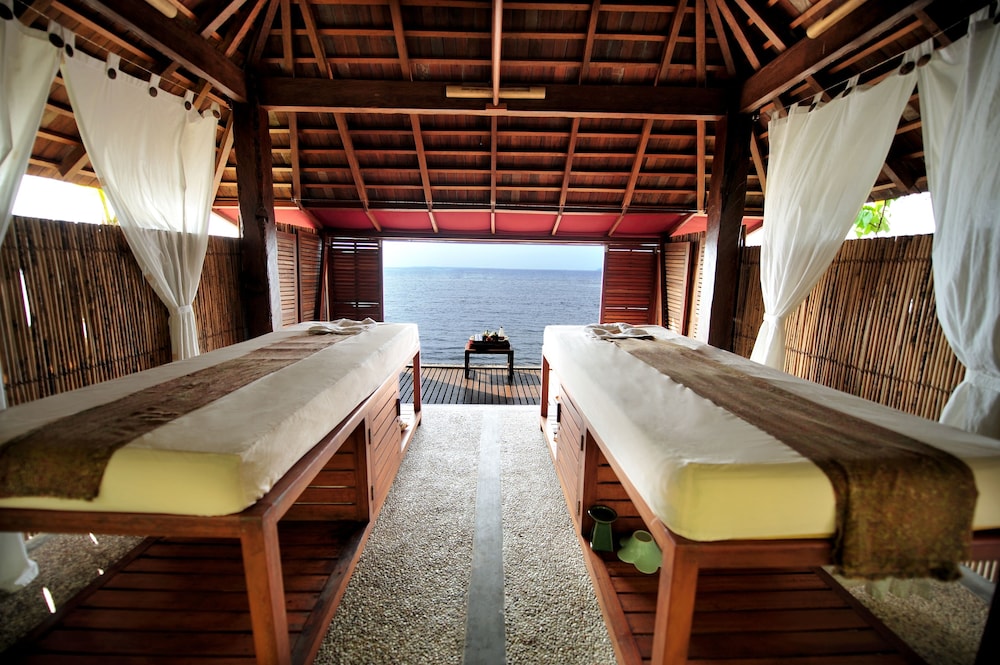 Cocotinos Manado a Boutique Dive Resort & Spa 28/48