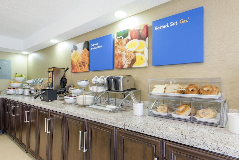 Comfort Inn North Bay 41/44