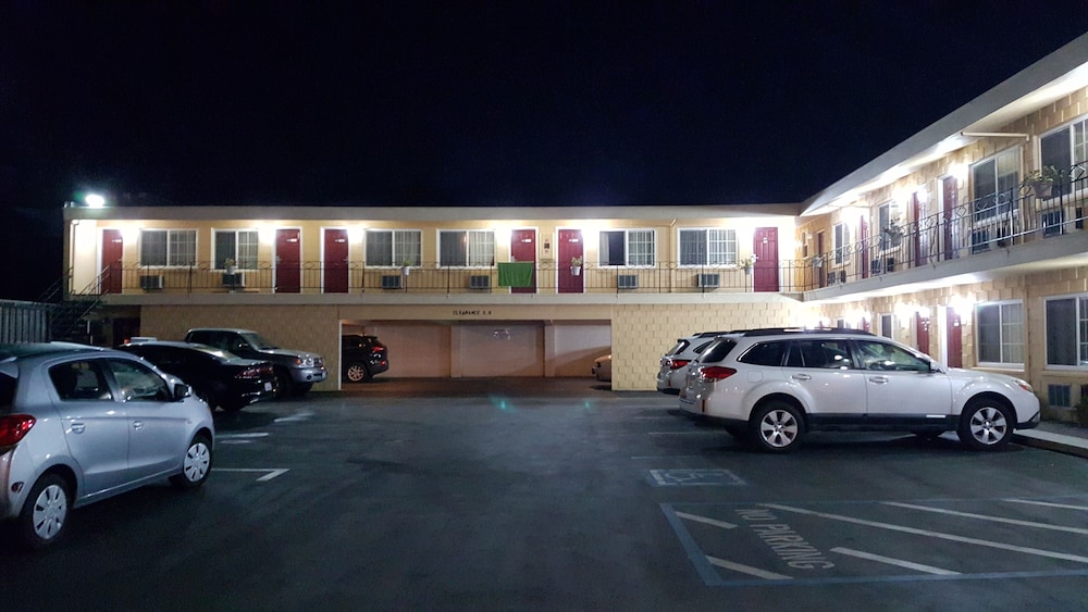 The Islander Motel 30/46