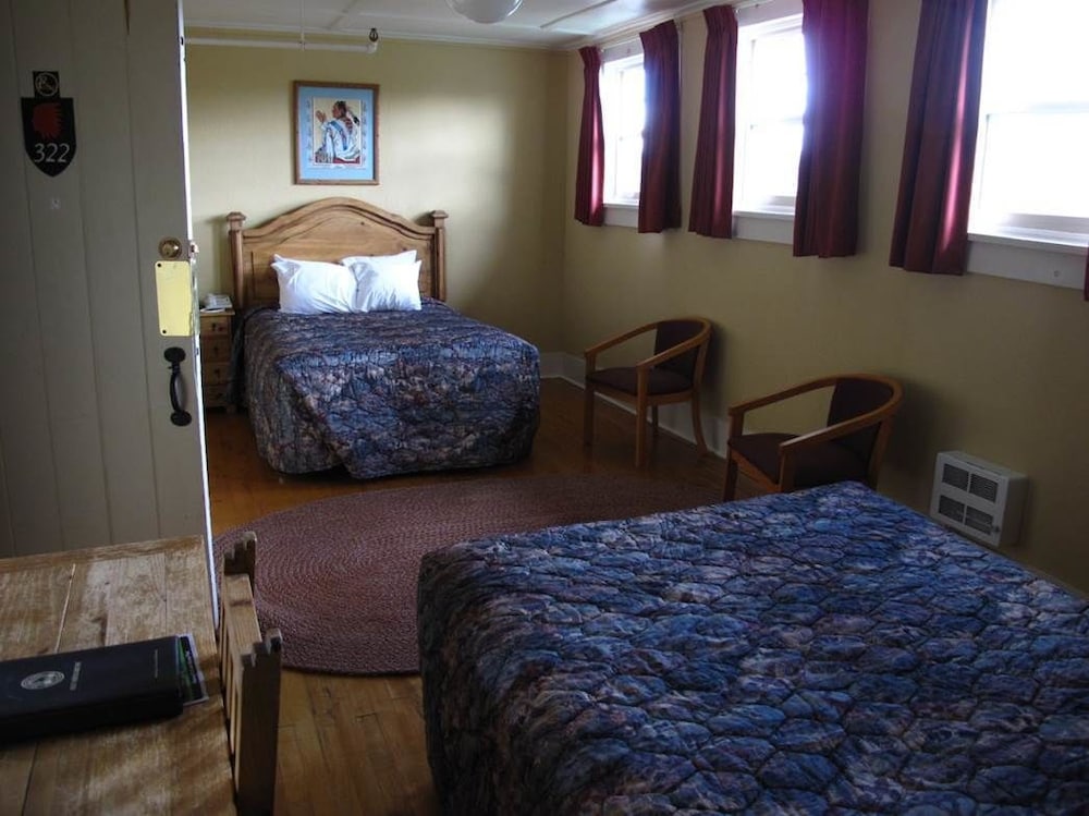 Glacier Park Lodge 13/46
