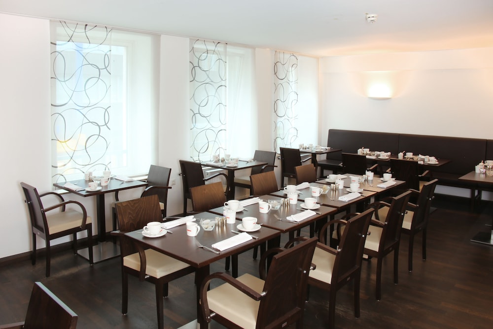 Helvetia Hotel Munich City Center 42/50