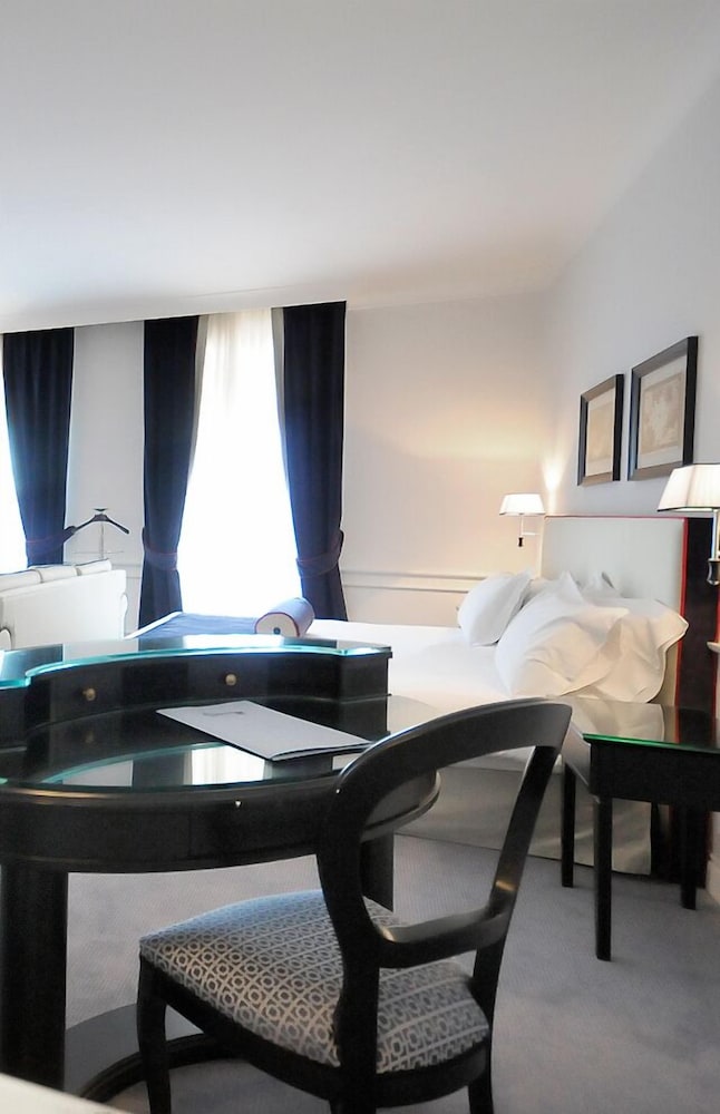 DoubleTree by Hilton Naples Oriente 30/32